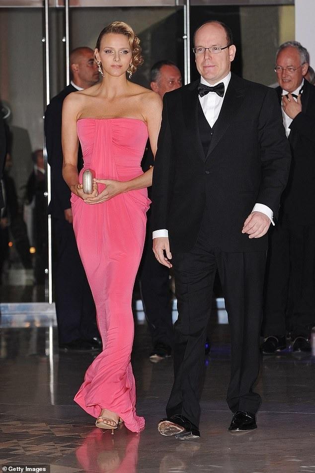 Lộ khoản chi bí mật của Hoàng tử Monaco cho người tình và con riêng-1