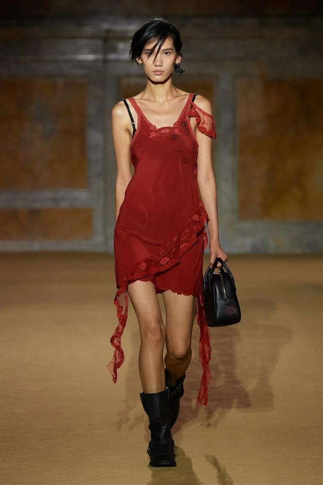 5 kiểu giày boots dễ bị lỗi mốt trong thời gian tới-2