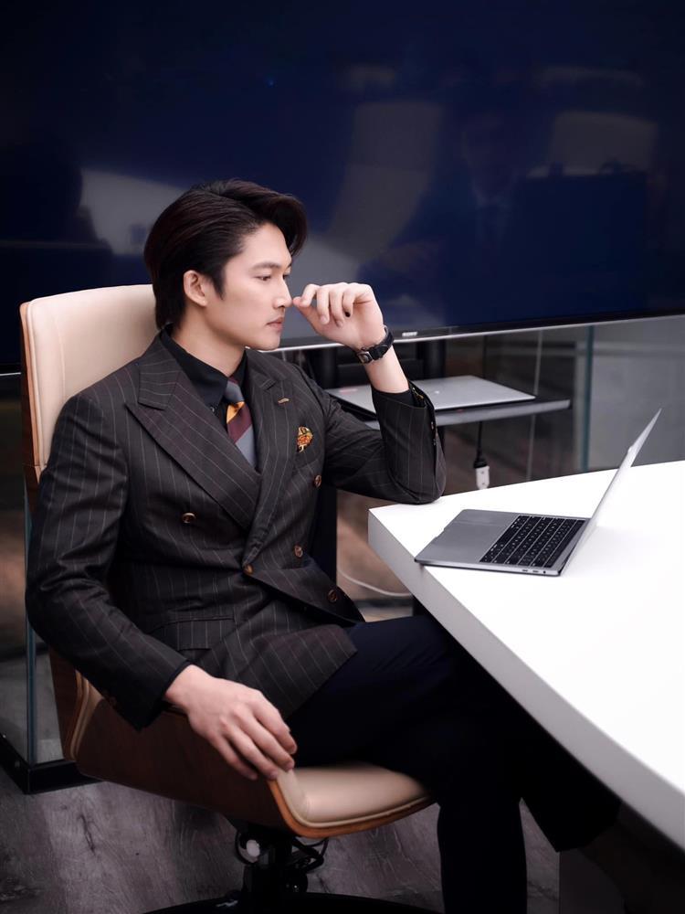 Lên đồ mùa đông với áo cardigan, áo da như nam diễn viên VFC Đình Tú-8