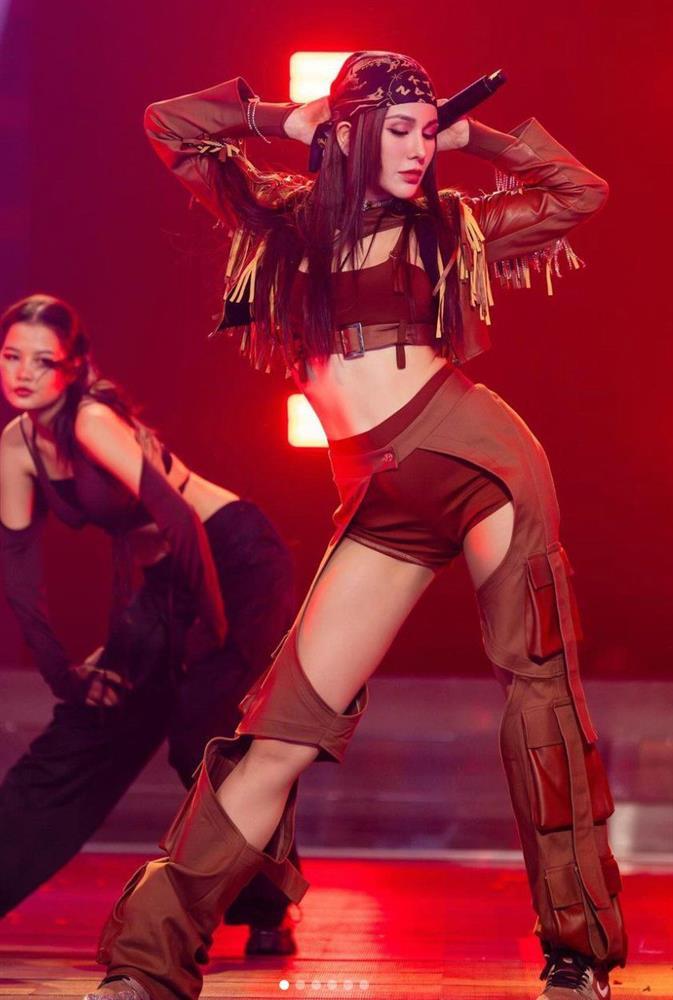 Diệp Lâm Anh lăng-xê mốt tôn hình thể đẹp nhất nhì dàn Chị Đẹp-6