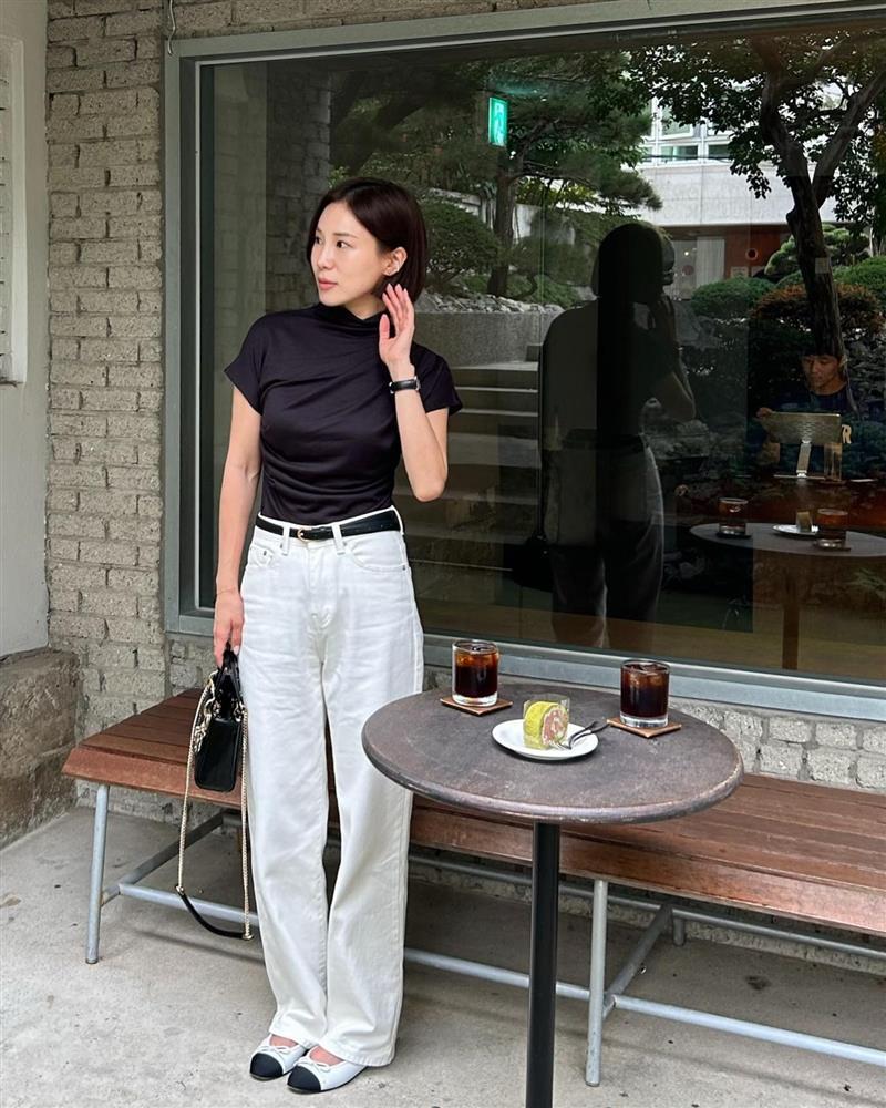 4 mẫu quần dài thanh lịch, trẻ trung nên có trong tủ đồ của phụ nữ trên 40 tuổi-3