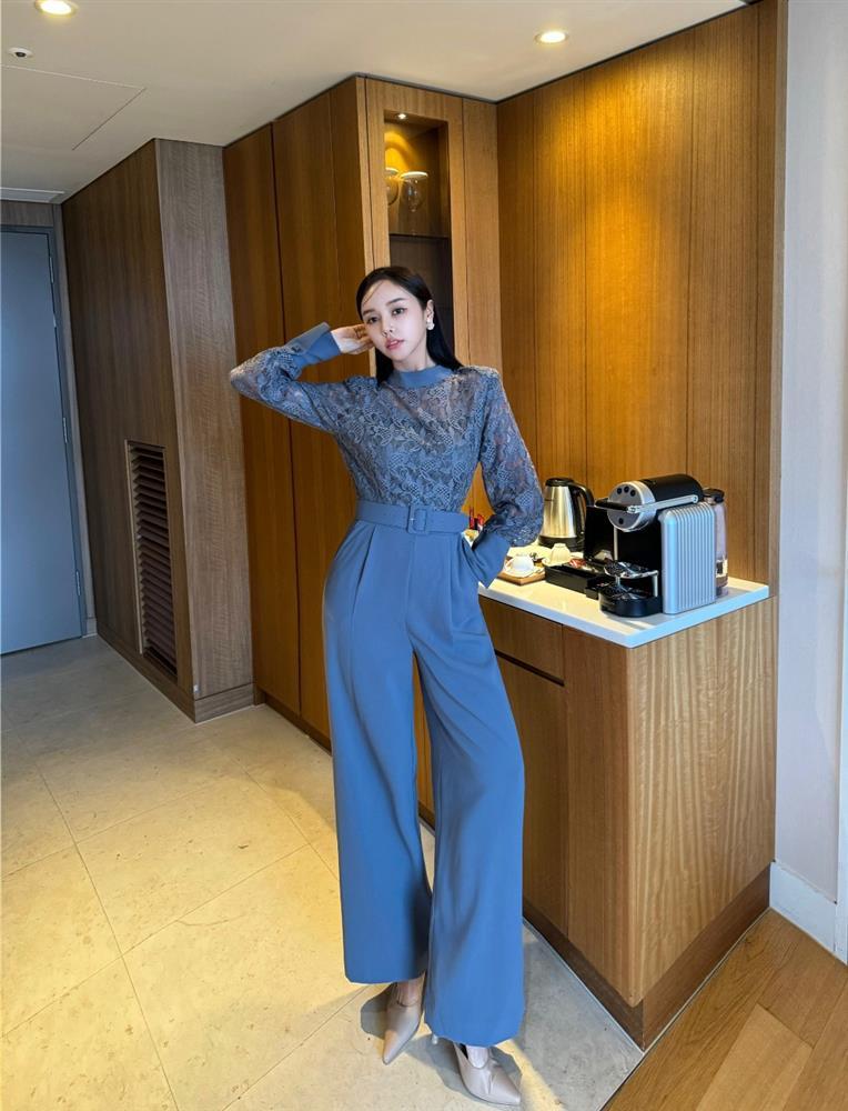 4 mẫu quần dài thanh lịch, trẻ trung nên có trong tủ đồ của phụ nữ trên 40 tuổi-4