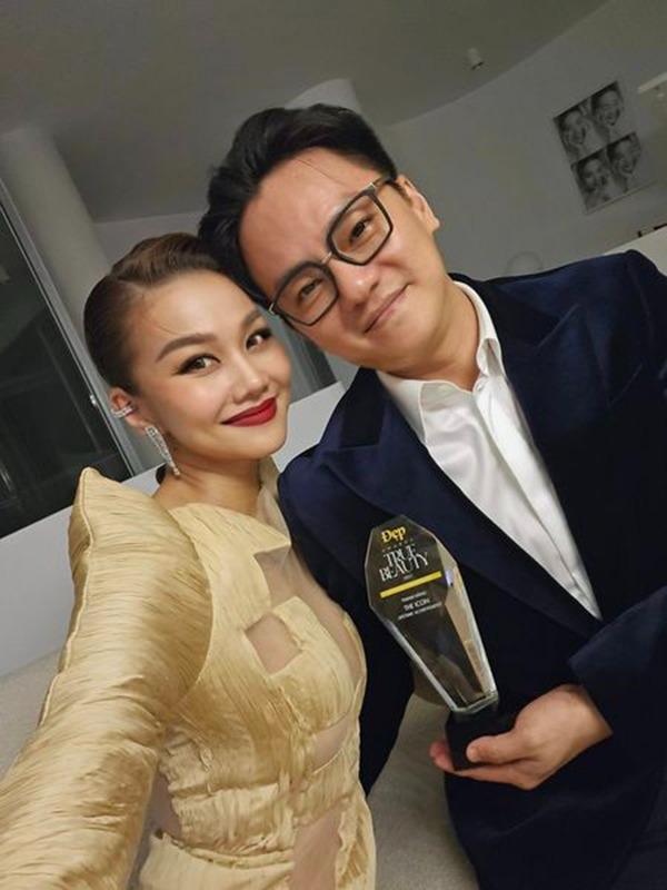 Thanh Hằng tung ảnh cưới chưa từng được công bố, lộ cử chỉ âu yếm của chồng điển trai-3