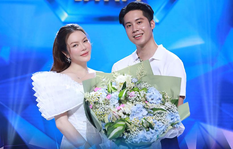 Lý Nhã Kỳ công khai bạn trai ngoại quốc, mong chờ ngày được mặc váy cưới lên lễ đường?-1