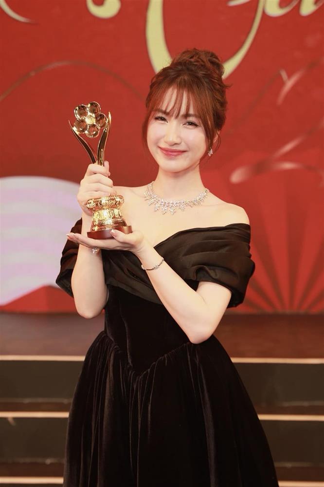 Hòa Minzy: Ai yêu em là yêu luôn mấy vết rạn này đó-5