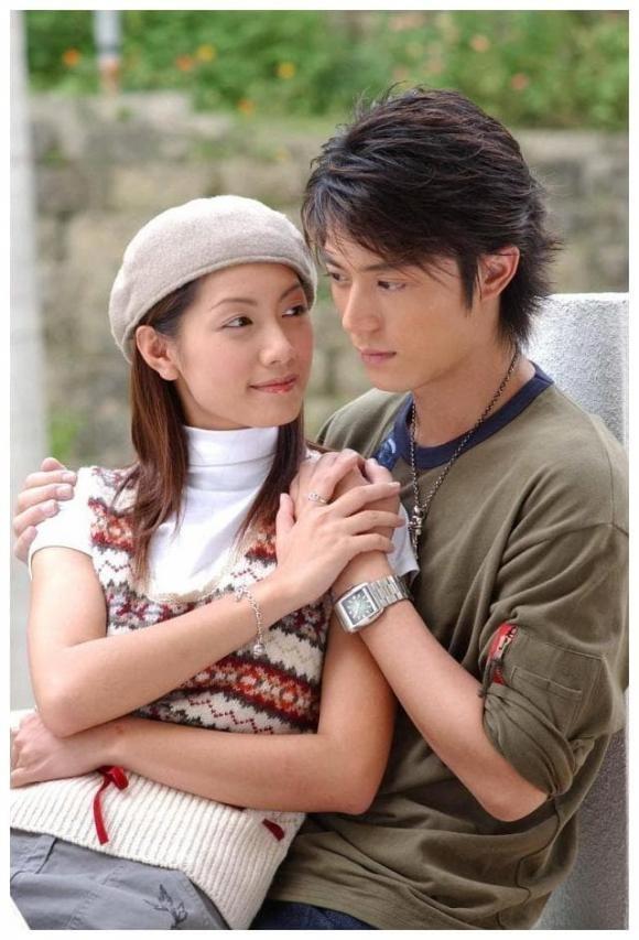 Mỹ nhân tan nát sự nghiệp vì ‘một tay bắt 3 cá’, yêu 14 người nhưng vẫn chưa chồng ở tuổi 46-2