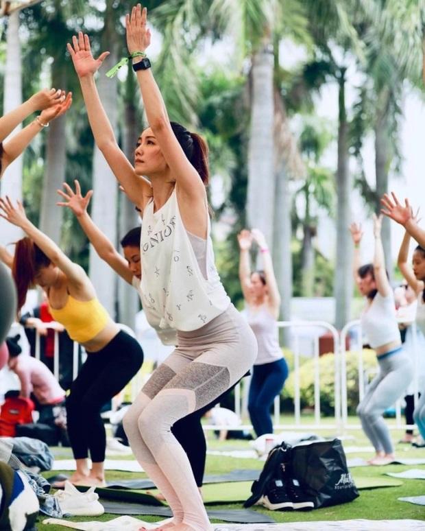 Mỹ nhân tan nát sự nghiệp vì ‘một tay bắt 3 cá’, yêu 14 người nhưng vẫn chưa chồng ở tuổi 46-8