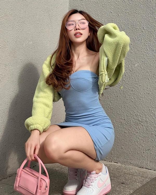 Chị đẹp Trang Pháp lăng xê mốt không nội y-6