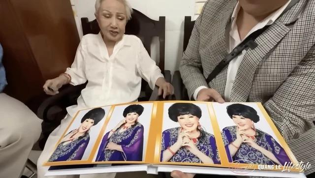 Quang Lê phản ứng sao khi bị nói xòe tiền tặng NS Hồng Nga là hành động phản cảm, thiếu tôn trọng?-2