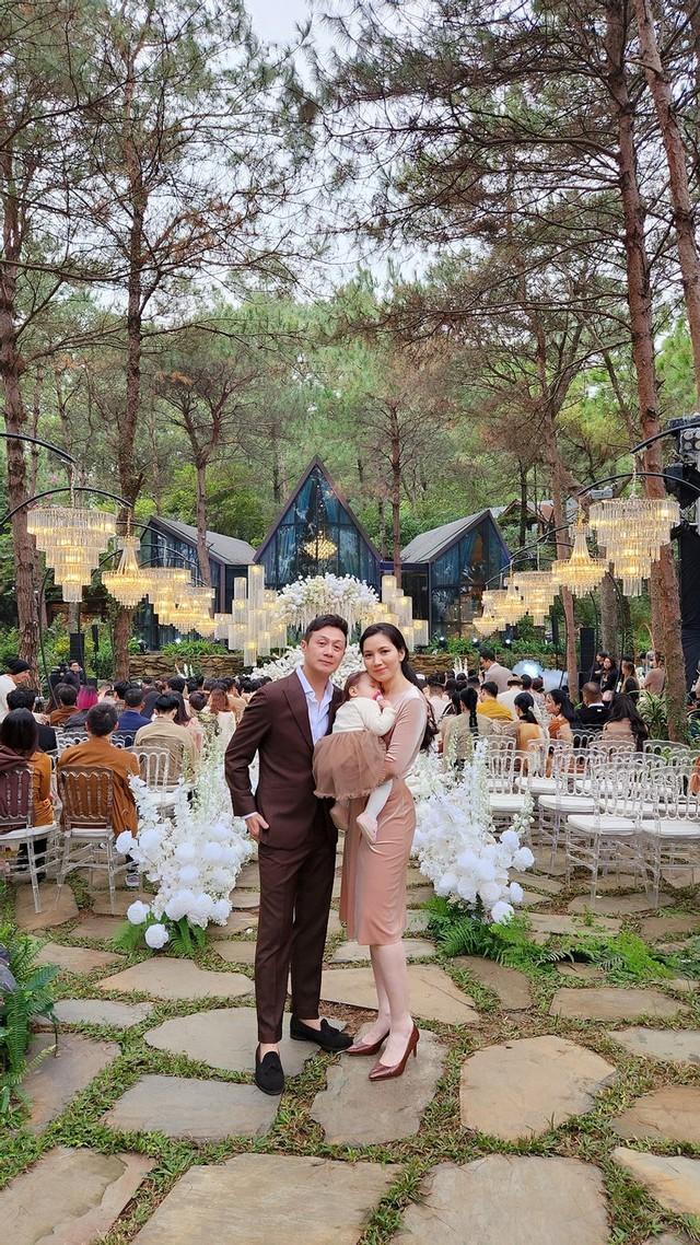 Hôn nhân viên mãn của MC Anh Tuấn bên bà xã xinh đẹp kém 14 tuổi, từng dự thi hoa hậu-5