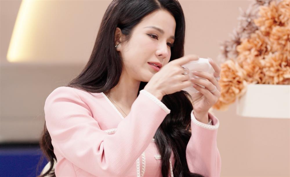 Diệp Lâm Anh lần đầu thú nhận mệt mỏi vì bị hành hạ về tinh thần suốt 2 năm, hậu biến cố hôn nhân ngày càng vững vàng-3