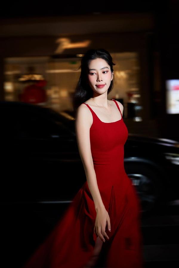 Thừa nhận nợ mẹ nuôi 4 tỷ đồng phải cật lực cày tiền trả, trước đó Nam Em có kinh tế ra sao?-1