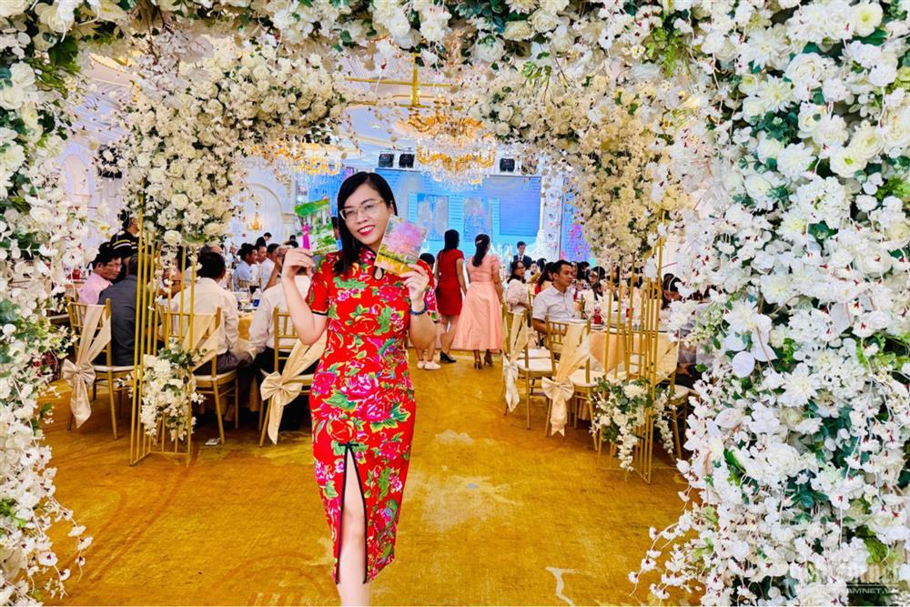 Nhóm khách diện chăn con công trong đám cưới ở Đồng Nai gây sốt mạng-2