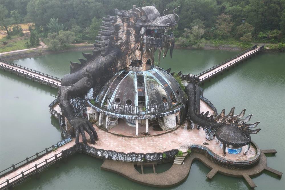 Tượng rồng ở Huế từng lên báo Mỹ sắp bị tháo dỡ-1