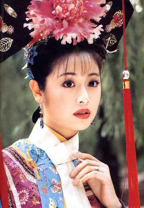 Lâm Tâm Như đăng ảnh so sánh cách đây 10 năm, vẻ đẹp không tuổi khiến dân tình xuýt xoa-3