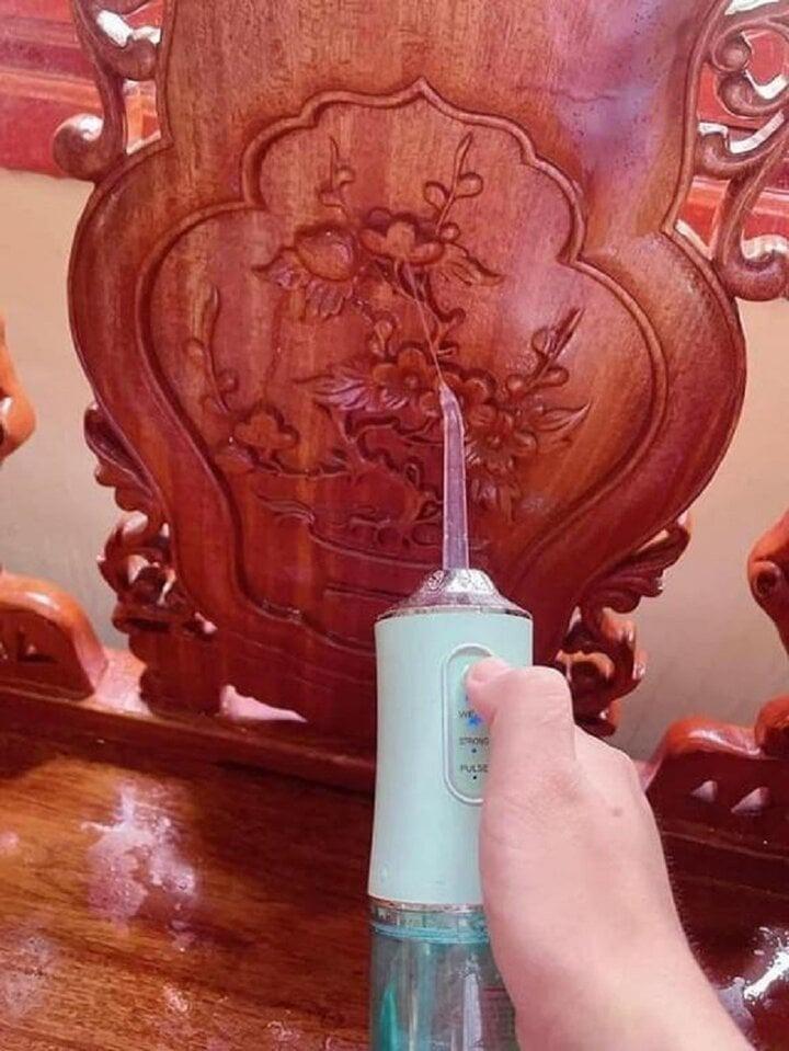 Dân mạng đua nhau khoe tuyệt chiêu làm sạch bàn ghế gỗ chạm trổ đón Tết-1