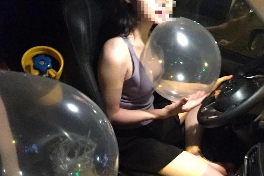 Hà Nội: 3 năm hút bóng cười, thiếu nữ mất cảm giác chân-1