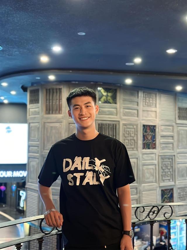 Chân dung em họ gây sóng gió cho cuộc tình Huyền Lizzie và Đức Hiếu Chúng Ta Của 8 Năm Sau-10