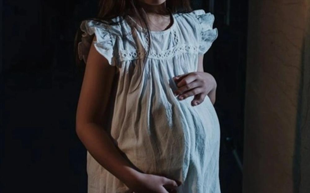 Nữ sinh viên bỏ con sơ sinh ở cây xăng: Sao đẻ rồi vứt bỏ con nhiều vậy?-4