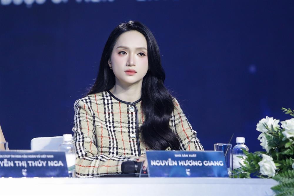 Lan Khuê từ chức, Dược sĩ Tiến, Hương Giang là nhà sản xuất của Miss Universe Vietnam-2