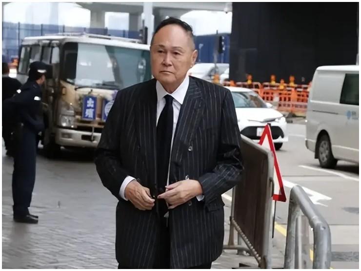 Tỷ phú U90 hẹn hò hàng nghìn cô gái trẻ đẹp, hé lộ bí quyết cưa gái-3