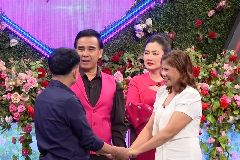 Chủ trang trại 20ha lên truyền hình tìm vợ biết nấu ăn, về quản lý đàn trâu-2