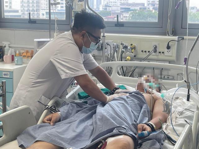 Giám đốc thập tử nhất sinh sau khi liên tục dự tiệc tất niên-1