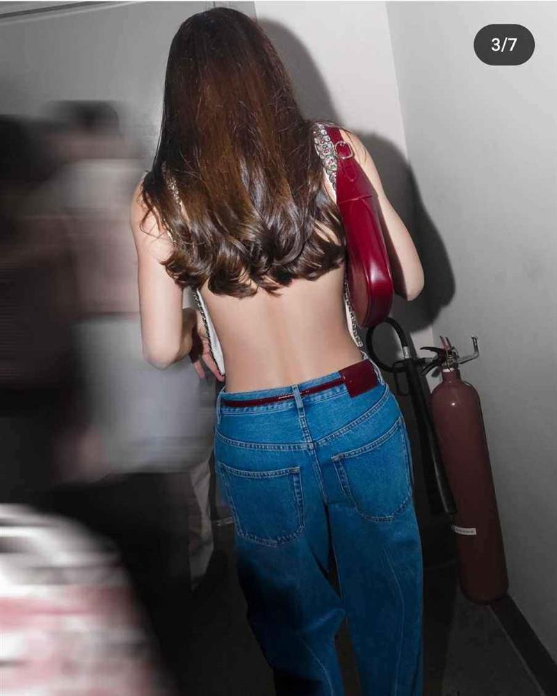 Hồ Ngọc Hà diện áo lộ nguyên tấm lưng trần xuống phố, dân tình băn khoăn cách mặc-3