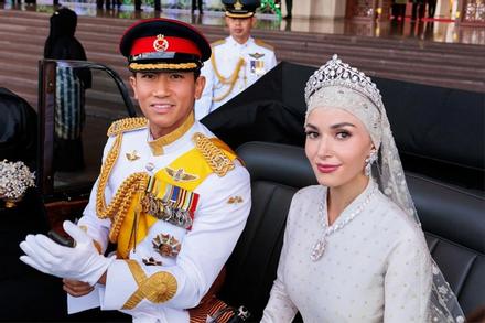 Tiết lộ bất ngờ về vương miện vợ Hoàng tử Brunei đội trong lễ cưới xa hoa