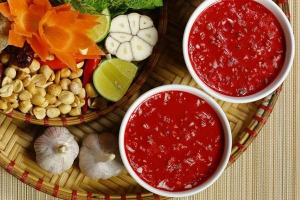 Ăn tiết canh lợn nhà nuôi có an toàn không?-2