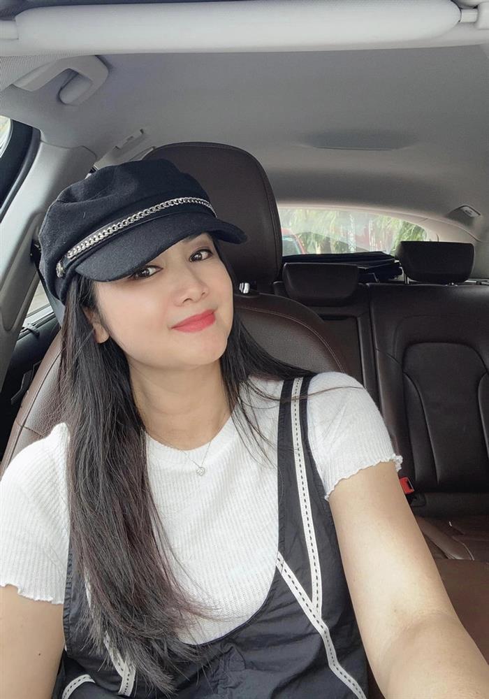 55 tuổi, NSND Thu Hà vẫn trẻ đẹp bất chấp thời gian-9