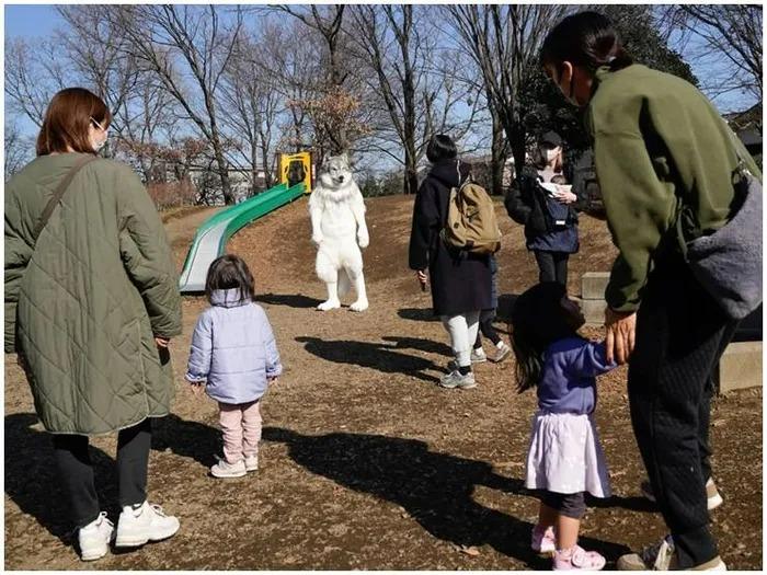 Hơn 30 tuổi còn độc thân, người đàn ông chi gần 600 triệu đồng để làm điều quái dị-2