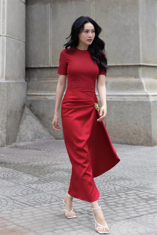 Sắc vóc gợi cảm của ngọc nữ sắp rời showbiz đi du học ở tuổi 34-2