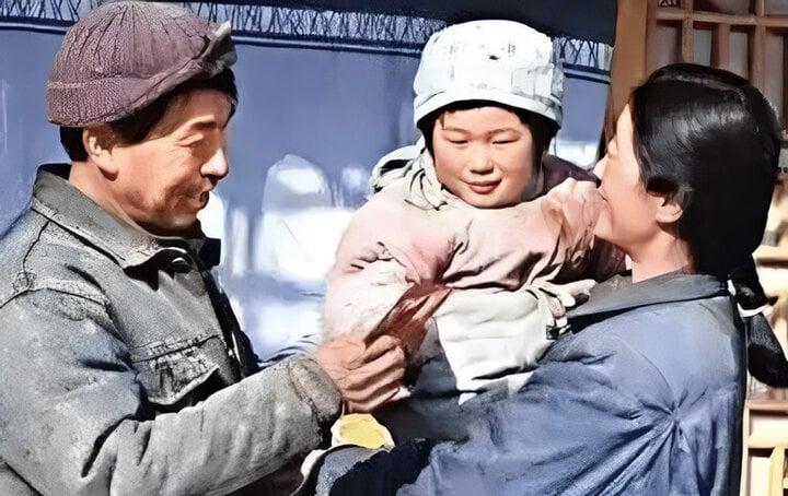 Cuộc sống của vợ chồng giảng viên ĐH danh tiếng từng bỏ việc, lên núi sống ẩn dật-2