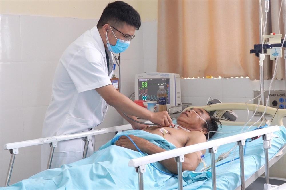 Ăn cá nóc, 4 ngư dân nhập viện cấp cứu-1