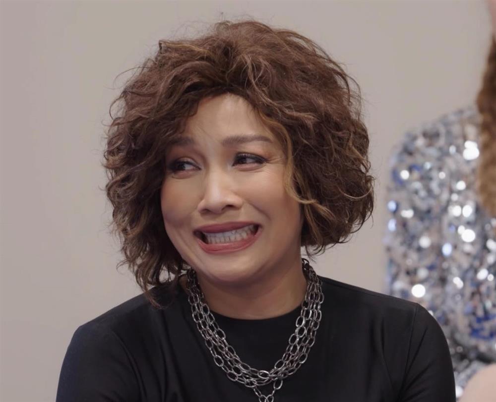 Loạt biểu cảm hài hước khiến Mỹ Linh thành nữ hoàng meme thế hệ mới-6