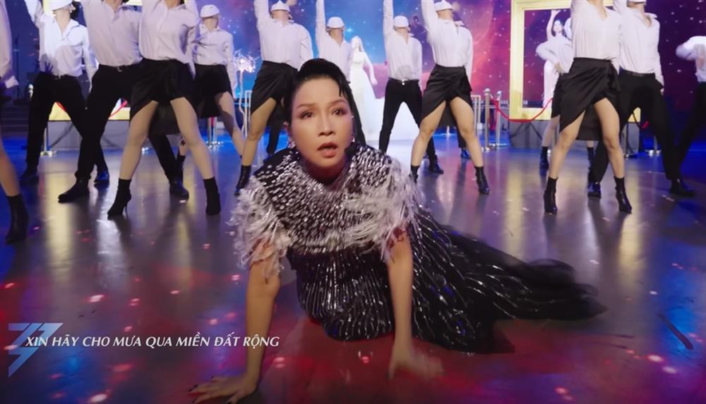 Loạt biểu cảm hài hước khiến Mỹ Linh thành nữ hoàng meme thế hệ mới-9