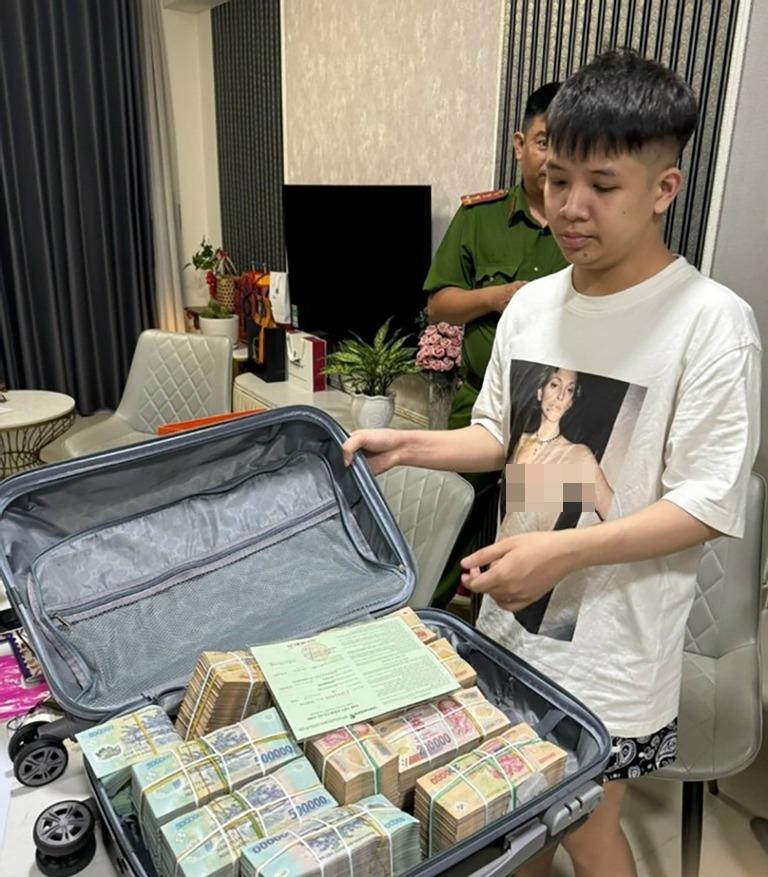 Bắt tú ông điều hành mại dâm có diễn viên, người mẫu đi khách-2