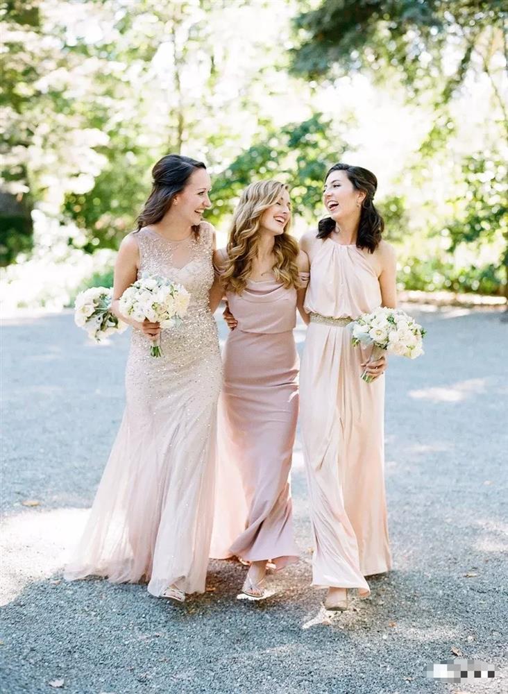 Tranh cãi việc mặc đẹp hơn cô dâu: Thích thể hiện mới không biết mặc ra sao-1