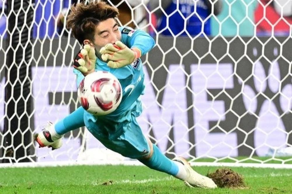 Thủ môn Hàn Quốc tiết lộ bí quyết cản phá hai quả 11m trước Saudi Arabia-1