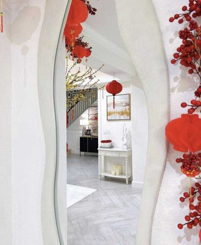 Biệt thự triệu đô ngập tràn không khí ngày Tết Việt của Hoa hậu Phạm Hương-3