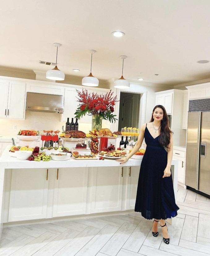 Biệt thự triệu đô ngập tràn không khí ngày Tết Việt của Hoa hậu Phạm Hương-6