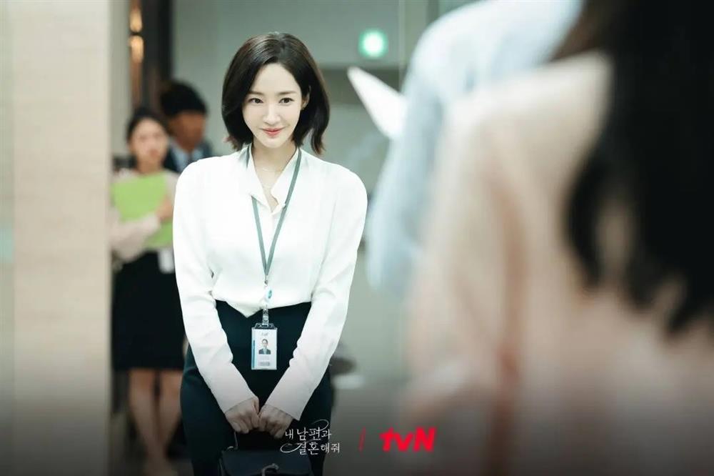 5 tuyệt chiêu lên đồ công sở thanh lịch mà vẫn ưng mắt như Park Min Young-11
