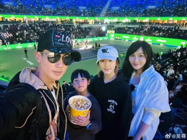 Mỹ nam thần tượng số 1 Đài Loan Ngô Tôn hứng chỉ trích dữ dội vì gọi con gái 14 tuổi là vợ hai-4