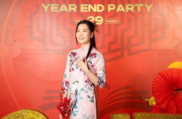 Giữa lúc Ngọc Trinh vướng lùm xùm, nữ trợ lý Thúy Kiều bất ngờ gây chú ý vì điều này-3