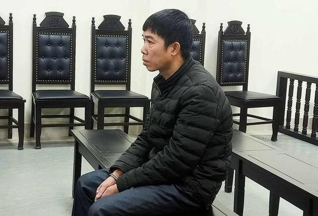 Đột nhập vào nhà, đánh vợ cũ tới tấp vì bị từ chối ngủ cùng-1