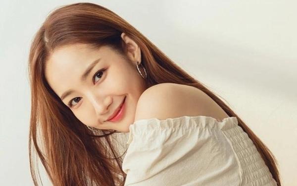 Park Min Young: Ngôi sao Hàn được săn đón hàng đầu giàu cỡ nào?-3