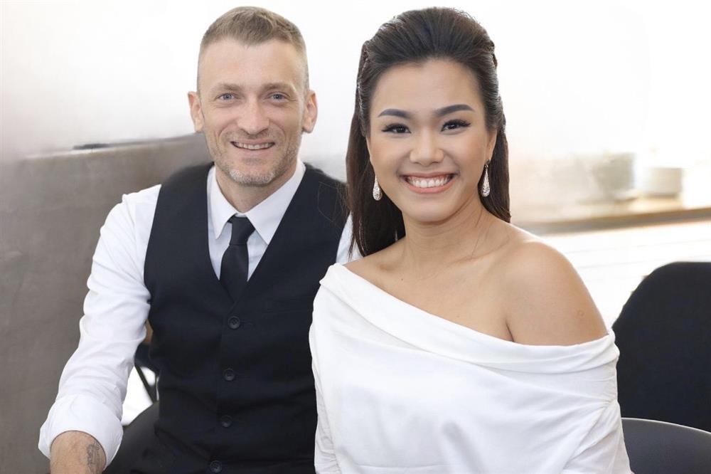 Phương Vy đau đớn bó bụng suốt 7 năm sau khi sinh con vì tăng cân chóng mặt-6