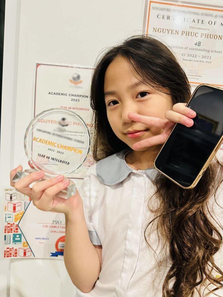 Hậu ly hôn, 2 con Shark Bình và vợ cũ được chăm sóc đủ đầy: Bố đưa đi tiệc, mẹ khoe thành tích học tập xuất sắc-7