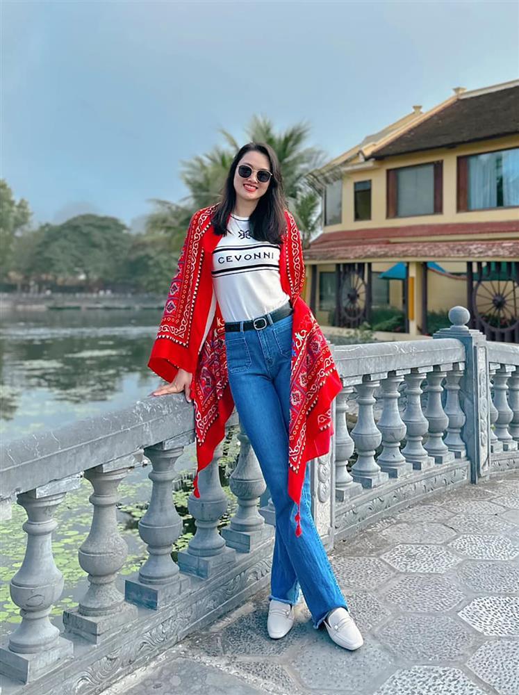 Dàn hoa khôi bóng chuyền Việt Nam lên đồ đón Tết-1